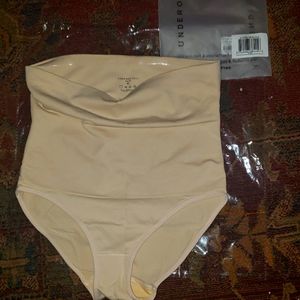 NEW UNDEROUFIT TAUPE SIZE XL from Silkandsalt
